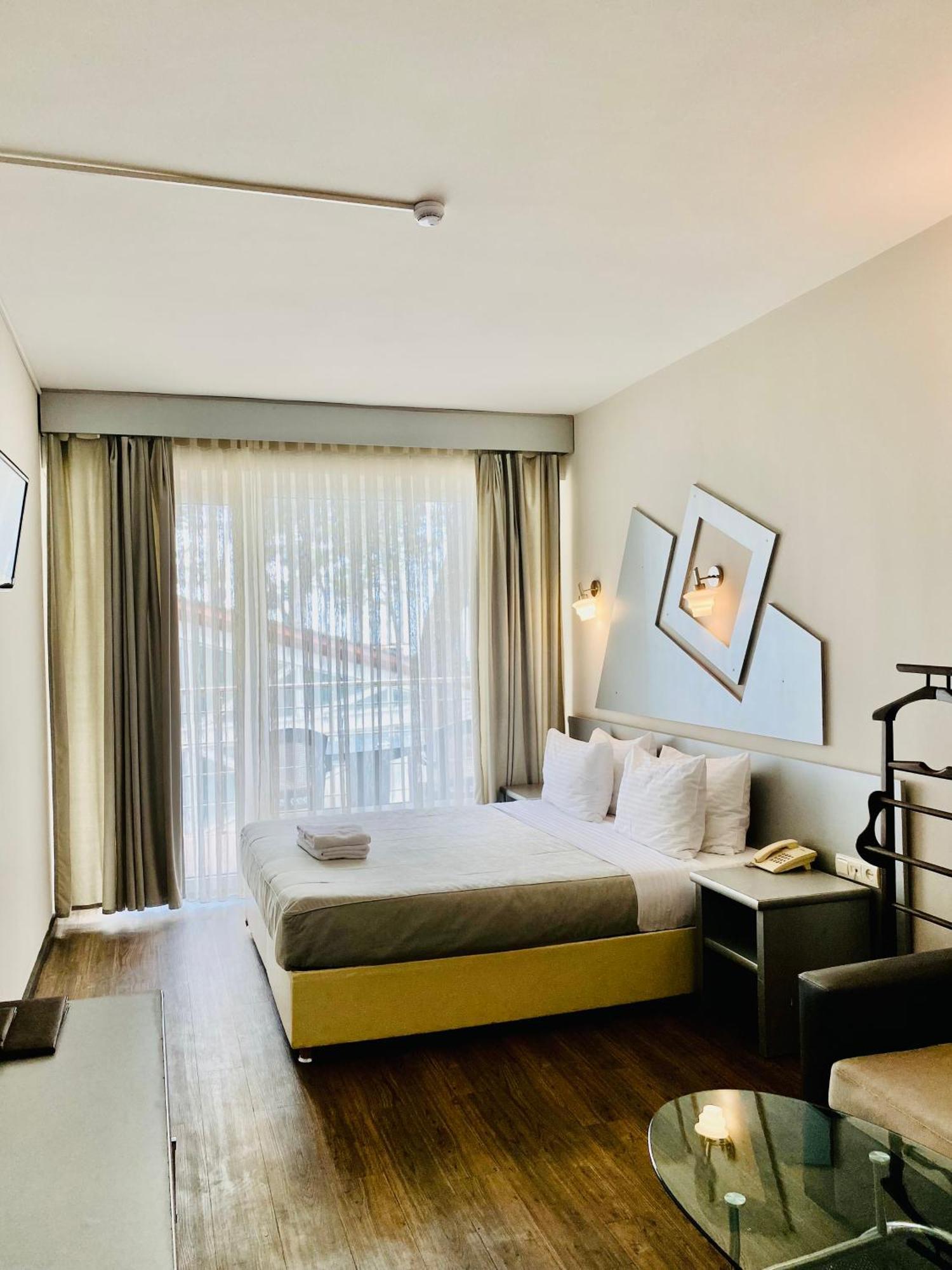 Villa Reta Hotel & Spa Григолети Екстериор снимка
