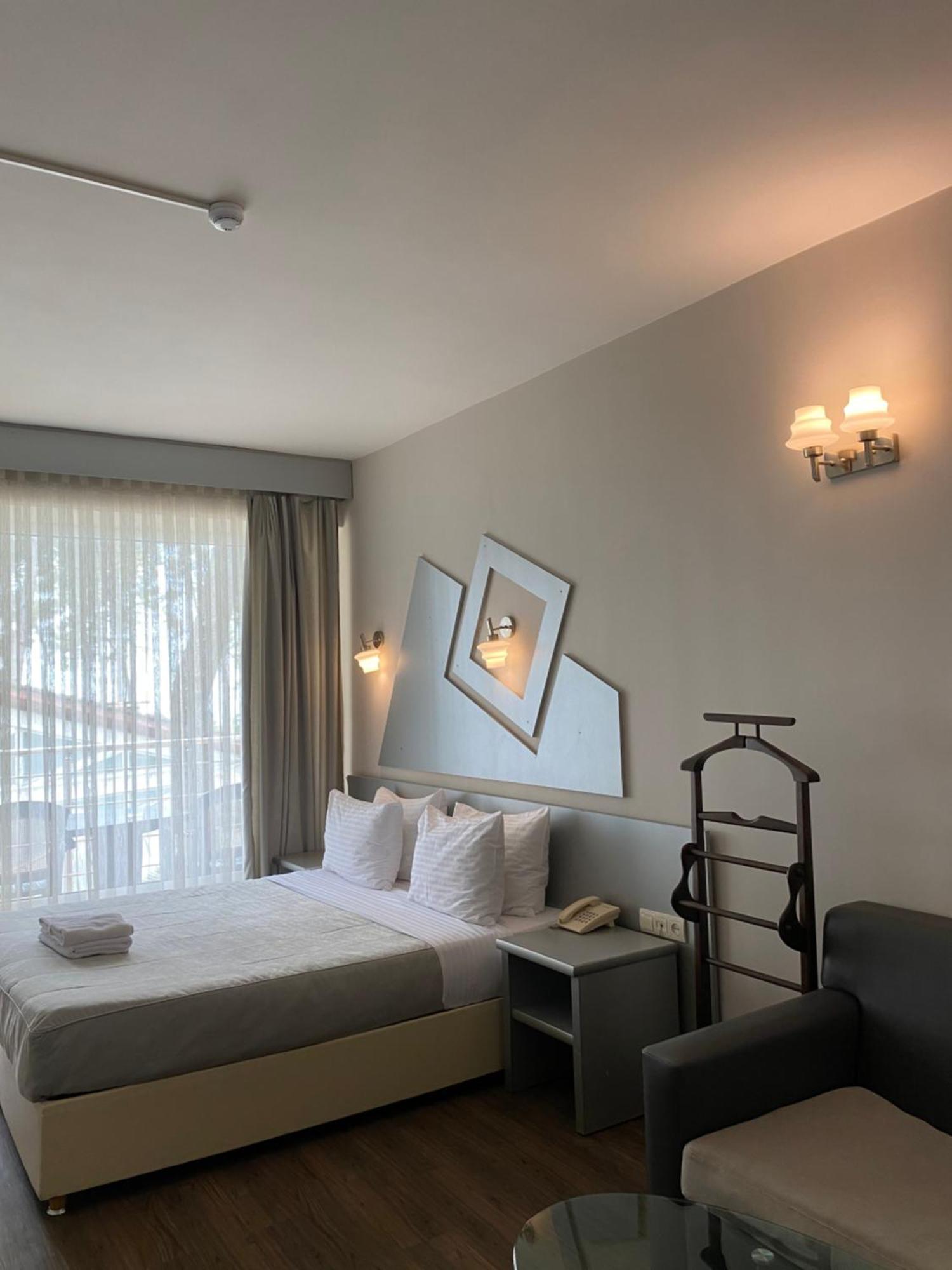 Villa Reta Hotel & Spa Григолети Екстериор снимка